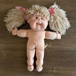 Mattel Cabbage Patch Kids Doll Blonde Brown Eyes Teeth OlympiKids First Edition